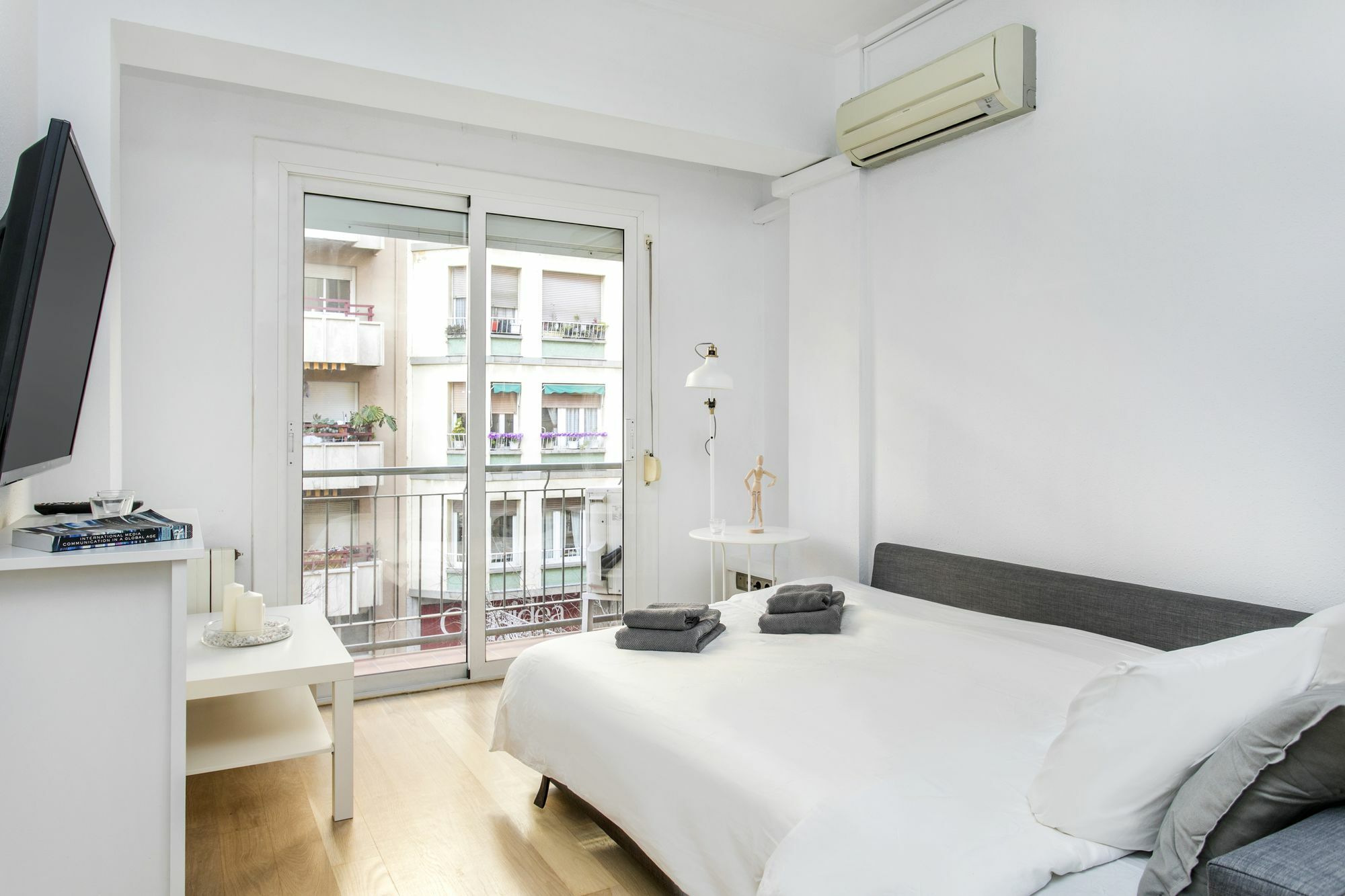 Apartment Beautiful Next To The Sagrada Famila